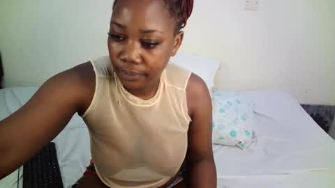 Snapshot of luxe_mami chatting on May 20, 2026, 2:07 am LINA online show from May 20, 2026, 2:07 am