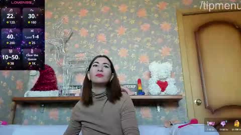 Snapshot of luxegirl67 chatting on February 27, 2025, 7:55 am Sophie online show from February 27, 2025, 7:55 am