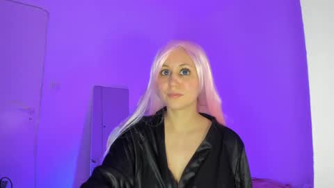 Snapshot of luxiana26 chatting on December 9, 2024, 11:03 pm Luxiana online show from December 9, 2024, 11:03 pm