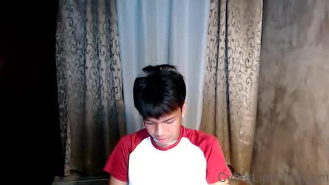 Snapshot of luxirfy_xx chatting on February 8, 2026, 2:31 pm luxirfy online show from February 8, 2026, 2:31 pm