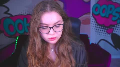 luxsopphia_ online show from September 28, 2025, 5:46 am