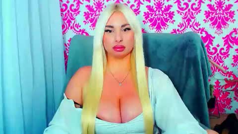 Luxuriaa online show from February 19, 2026, 8:16 pm