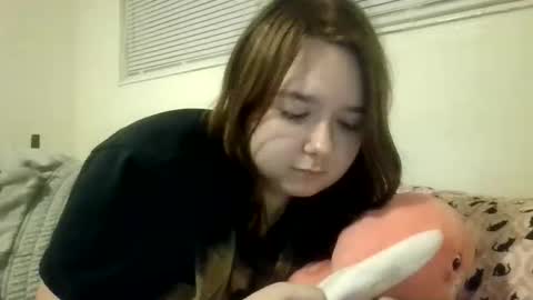 luyn01 online show from September 14, 2025, 6:34 am