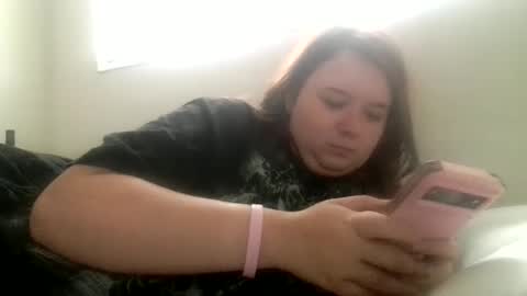 luyn01 online show from September 17, 2025, 7:37 pm