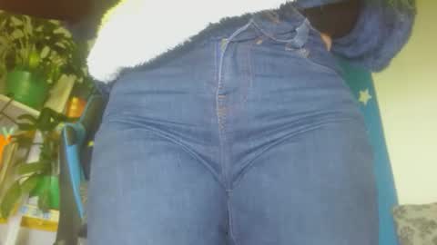 Snapshot of luzzy_cam chatting on December 16, 2025, 12:04 am luzzy I hope your visit and that we manage to get very hot online show from December 16, 2025, 12:04 am