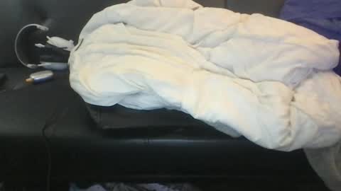 lvernon805 online show from January 24, 2025, 2:51 pm