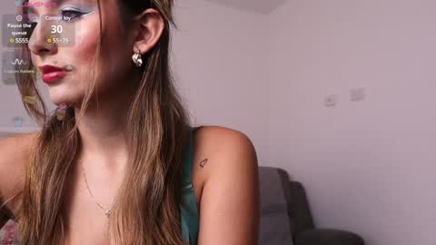 Snapshot of lya_aron_couple chatting on February 4, 2025, 7:55 pm lya_aron_couple online show from February 4, 2025, 7:55 pm