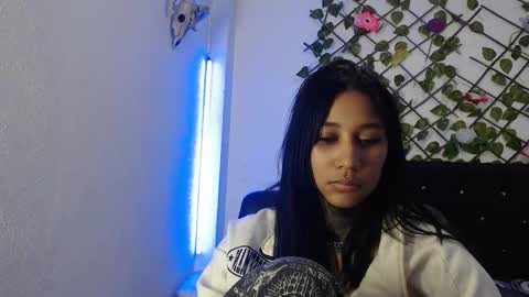 lyam_ebony online show from December 23, 2025, 1:36 am