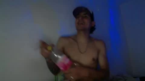 Lyan online show from November 20, 2025, 4:18 pm