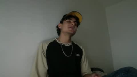 Lyan online show from November 21, 2025, 1:10 pm