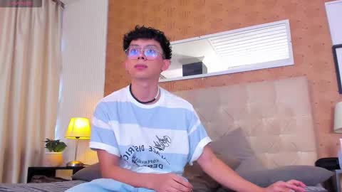 Lyan online show from January 6, 2026, 7:17 pm