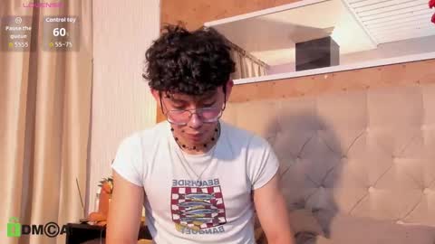 Lyan online show from February 22, 2026, 3:18 am