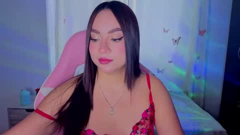 Snapshot of lyavalmont chatting on May 4, 2026, 7:10 pm lyavalmont online show from May 4, 2026, 7:10 pm