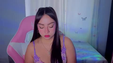 Snapshot of lyavalmont chatting on May 7, 2026, 8:14 pm lyavalmont online show from May 7, 2026, 8:14 pm
