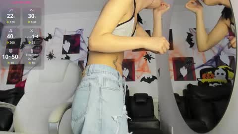  Lycoris  online show from November 7, 2025, 8:53 pm