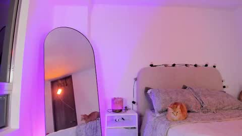 Snapshot of lycoris_radiata_ chatting on March 3, 2026, 1:12 am ALIS online show from March 3, 2026, 1:12 am