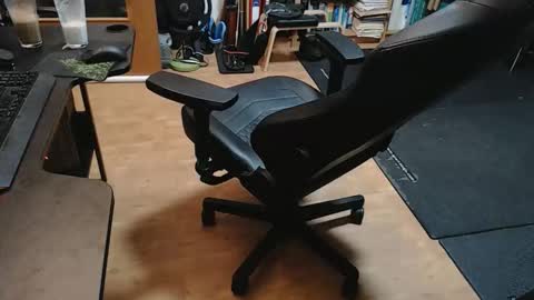 lycraboy123 online show from October 19, 2025, 5:41 am