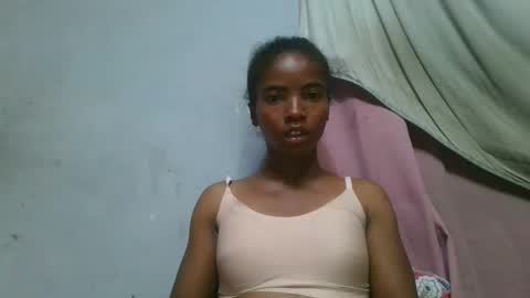 lydie856696 online show from April 26, 2026, 7:50 am