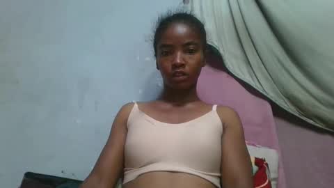 lydie856696 online show from April 28, 2026, 2:27 am
