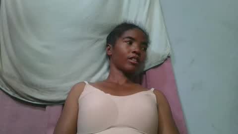 lydie856696 online show from April 30, 2026, 5:36 am