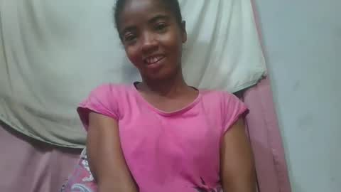 lydie856696 online show from May 6, 2026, 4:52 am