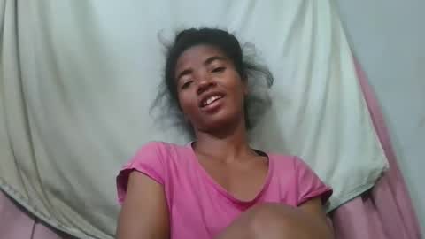 lydie856696 online show from May 15, 2026, 8:38 pm