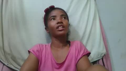 lydie856696 online show from May 16, 2026, 8:44 am