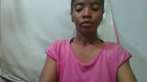 lydie856696 online show from May 18, 2026, 2:18 am