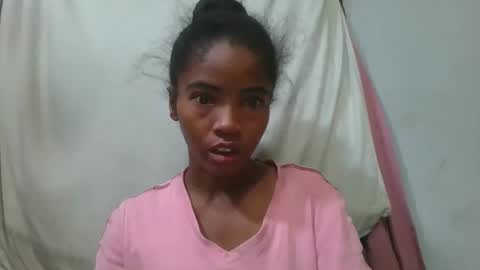 lydie856696 online show from May 28, 2026, 2:42 am