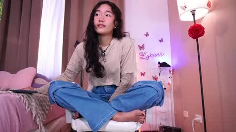 Lyhana Lee online show from May 22, 2026, 3:28 pm