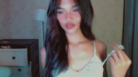 LYKA LOOPS online show from March 1, 2026, 9:44 am