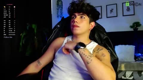 Snapshot of lylebennett_ chatting on February 19, 2026, 9:55 pm Lyle Bennett Freelance Model online show from February 19, 2026, 9:55 pm