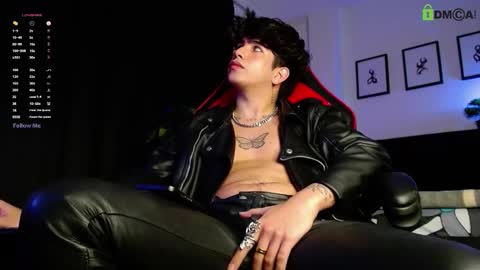 Snapshot of lylebennett_ chatting on February 21, 2026, 10:22 pm Lyle Bennett Freelance Model online show from February 21, 2026, 10:22 pm