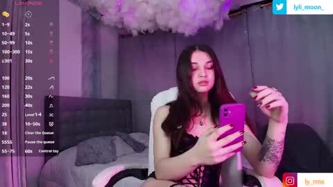 Snapshot of lylita_moon chatting on November 19, 2025, 3:50 am Littl online show from November 19, 2025, 3:50 am