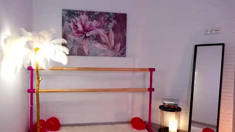 Lyly   online show from February 15, 2025, 5:41 am