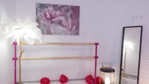 Lyly   online show from February 16, 2025, 5:37 am