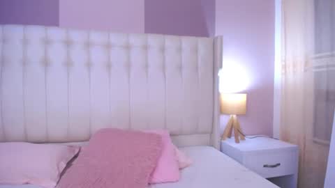 Lyn online show from February 15, 2025, 1:10 am