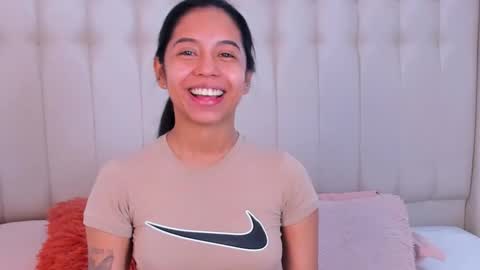 Lyn online show from November 21, 2025, 11:09 am