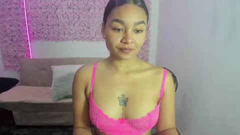 lynda_bonnie online show from June 23, 2026, 1:53 pm