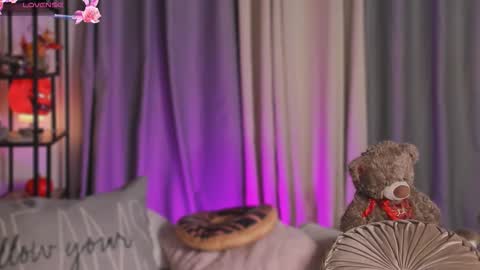 Lynda online show from October 21, 2025, 5:08 am