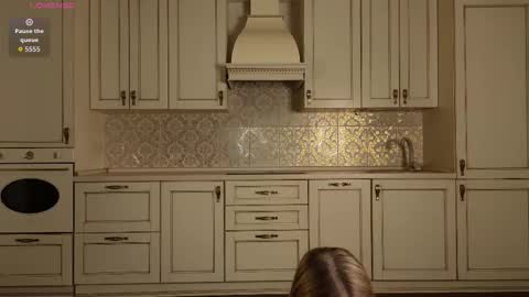 Snapshot of lynettedendy chatting on September 14, 2025, 3:11 pm Hello there Im Eva3 Im new model here online show from September 14, 2025, 3:11 pm