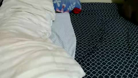 Snapshot of lynnesee chatting on December 17, 2025, 12:05 am lyenne online show from December 17, 2025, 12:05 am