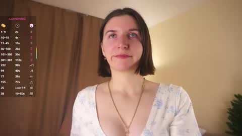 Lola online show from December 18, 2025, 5:30 pm