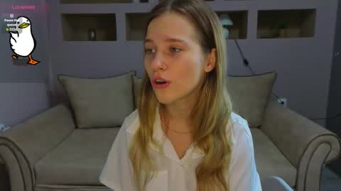 Lynn online show from November 3, 2025, 3:13 pm