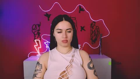 lyra donna online show from May 30, 2026, 6:38 pm