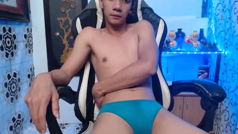 Snapshot of lyubovmoya3 chatting on December 6, 2024, 12:38 pm SWEETPINOY online show from December 6, 2024, 12:38 pm