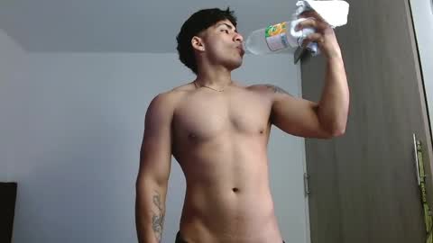 Snapshot of m1chaelx_ chatting on April 8, 2026, 2:39 pm MICHAEL online show from April 8, 2026, 2:39 pm