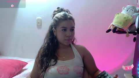 Snapshot of m1la_18 chatting on May 30, 2026, 3:47 am mila online show from May 30, 2026, 3:47 am