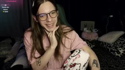 Snapshot of m1shq chatting on February 19, 2025, 11:57 pm m1shq online show from February 19, 2025, 11:57 pm