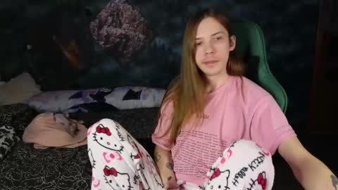 m1shq online show from March 11, 2025, 11:37 pm